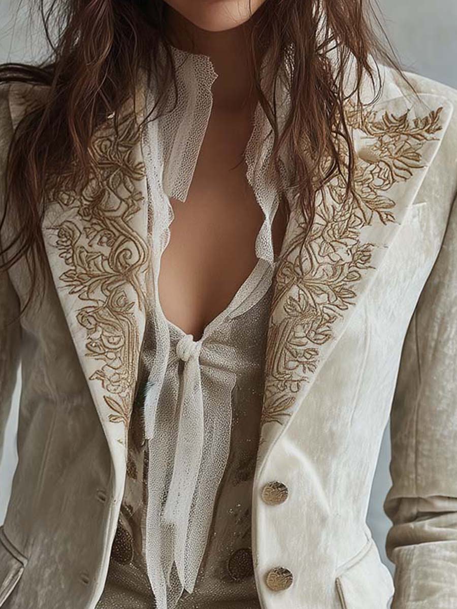 Coralie | Blazer Ajusté Brodé Ivoire
