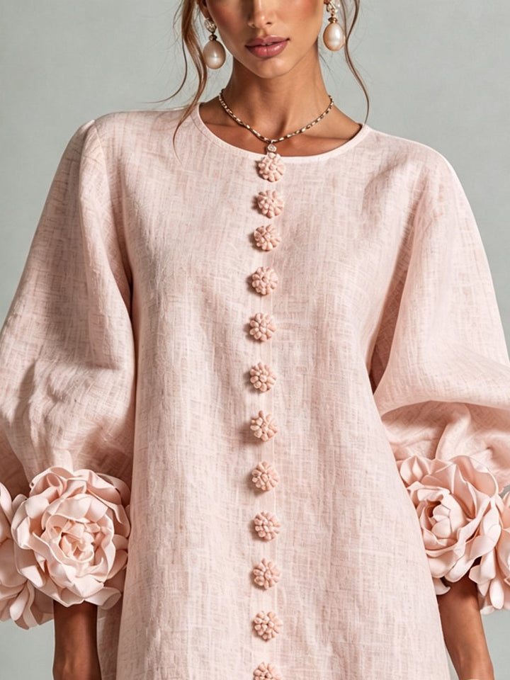 Rosalie | Robe mini florale rose à boutons avec manches florales surprenantes