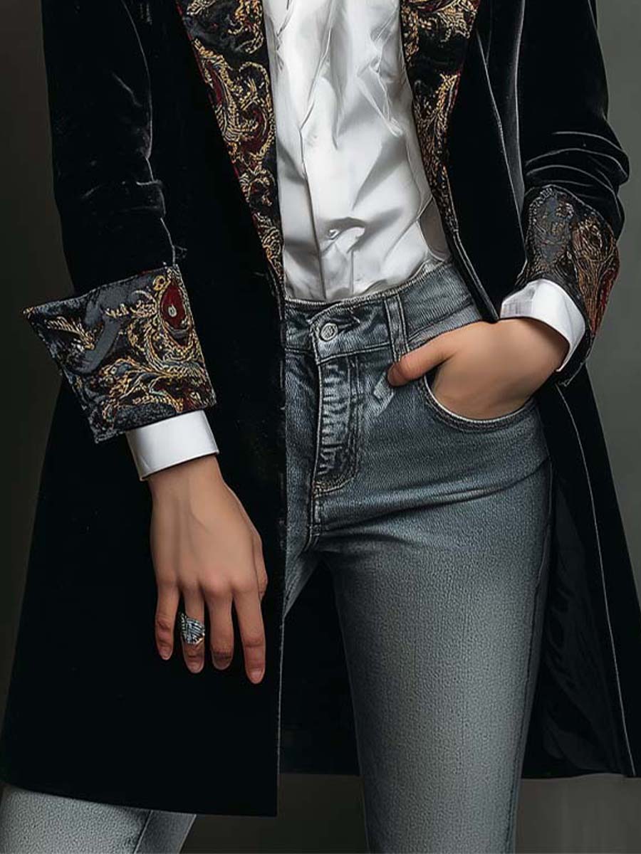 Véra | Blazer Noir Baroque à Revers