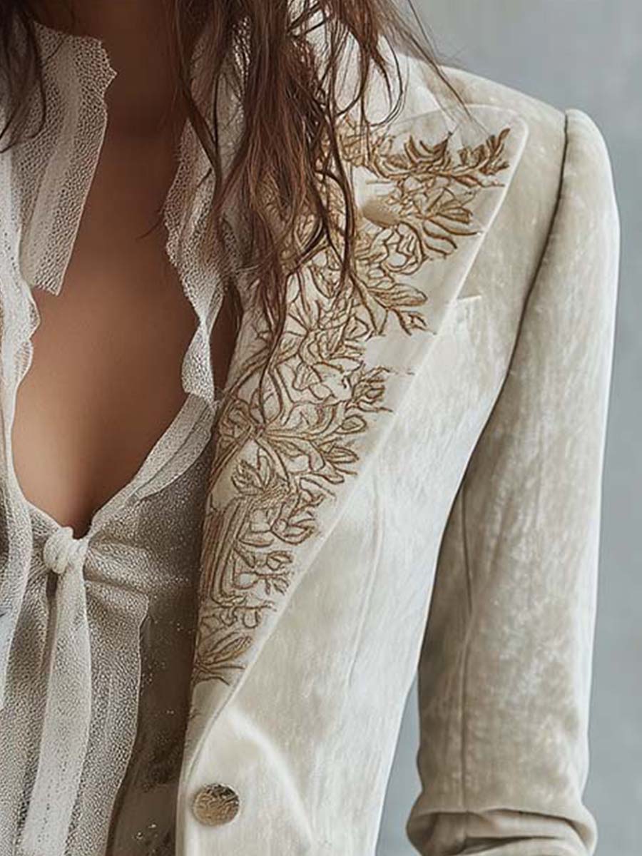 Coralie | Blazer Ajusté Brodé Ivoire